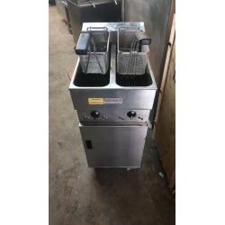 VALENTINE V2200 LATES MODEL ELECTRIC FRYER 2 BASKET 2 TANK