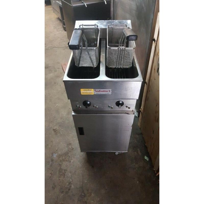 VALENTINE V2200 LATES MODEL ELECTRIC FRYER 2 BASKET 2 TANK
