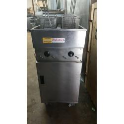 VALENTINE V2200 LATES MODEL ELECTRIC FRYER 2 BASKET 2 TANK