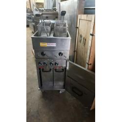VALENTINE V2200 LATES MODEL ELECTRIC FRYER 2 BASKET 2 TANK