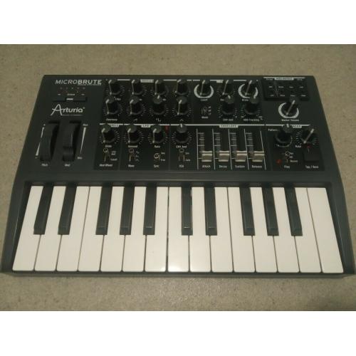Arturia Microbrute