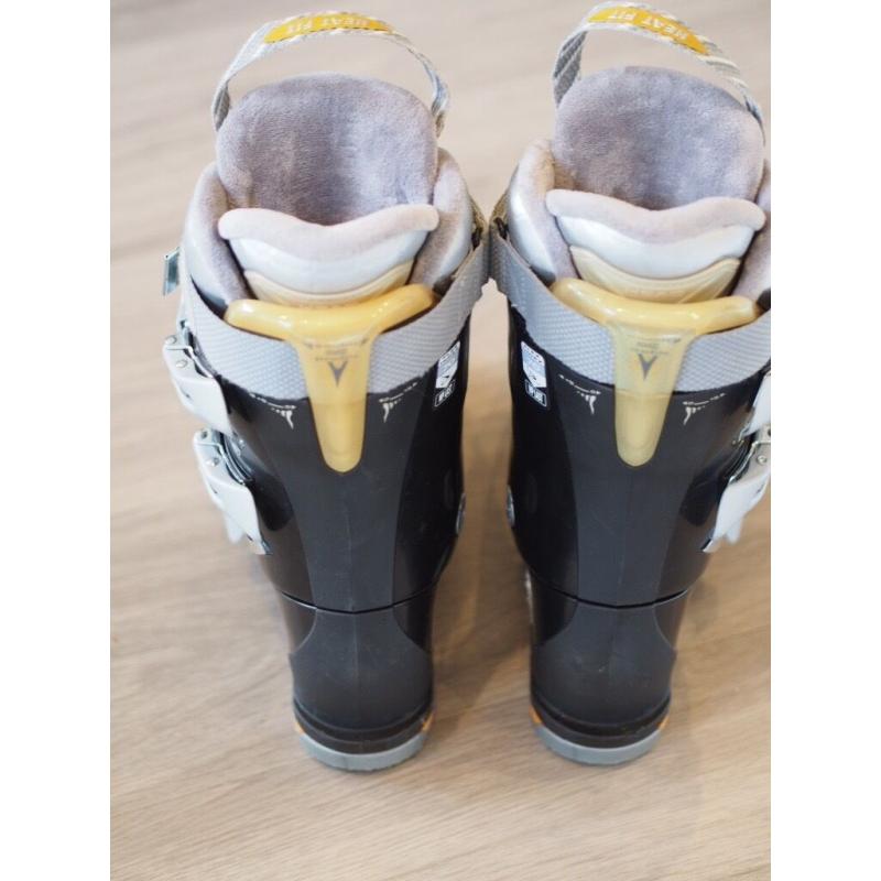 Ladies Head ski boots and bag- worn once