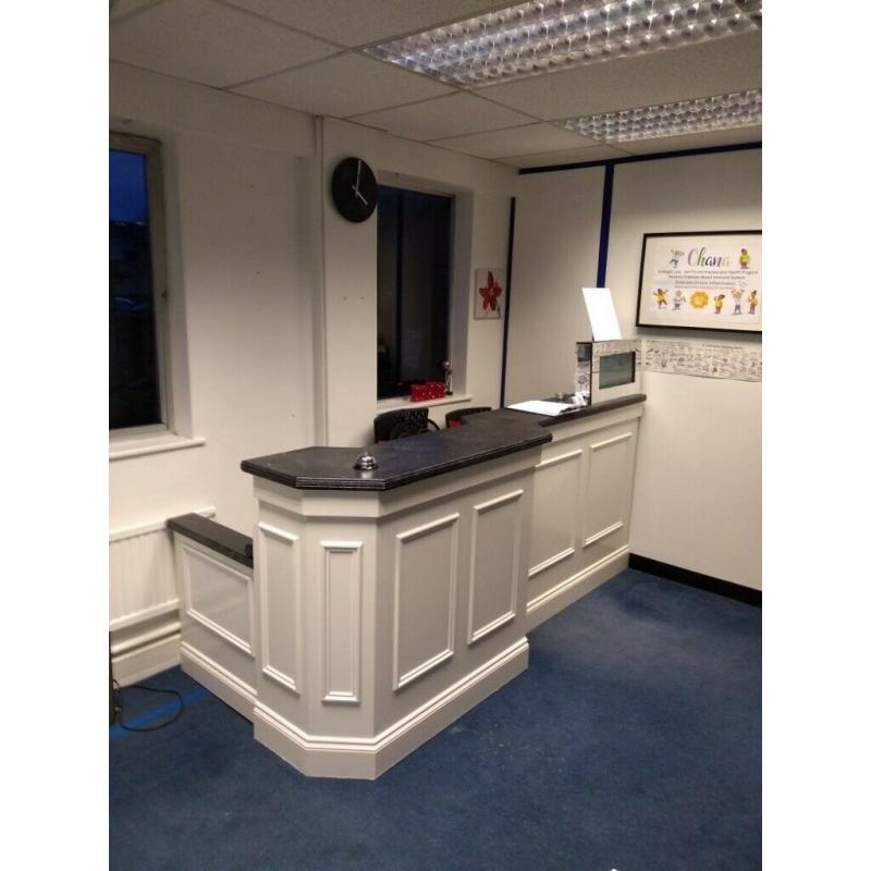 RECEPTION DESK