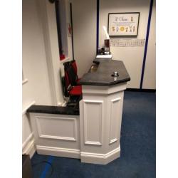 RECEPTION DESK
