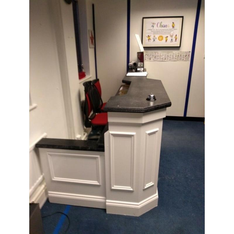 RECEPTION DESK