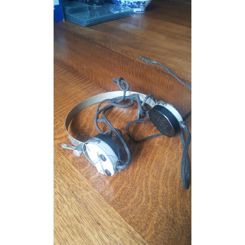 VINTAGE HEADPHONES