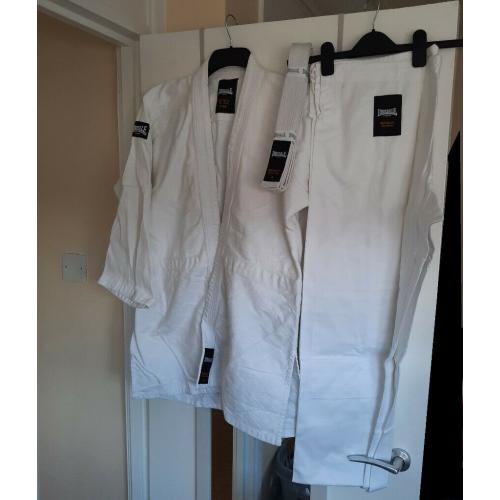 Lonsdale Adult Judo Suit Size 4 (170)