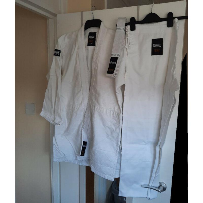 Lonsdale Adult Judo Suit Size 4 (170)