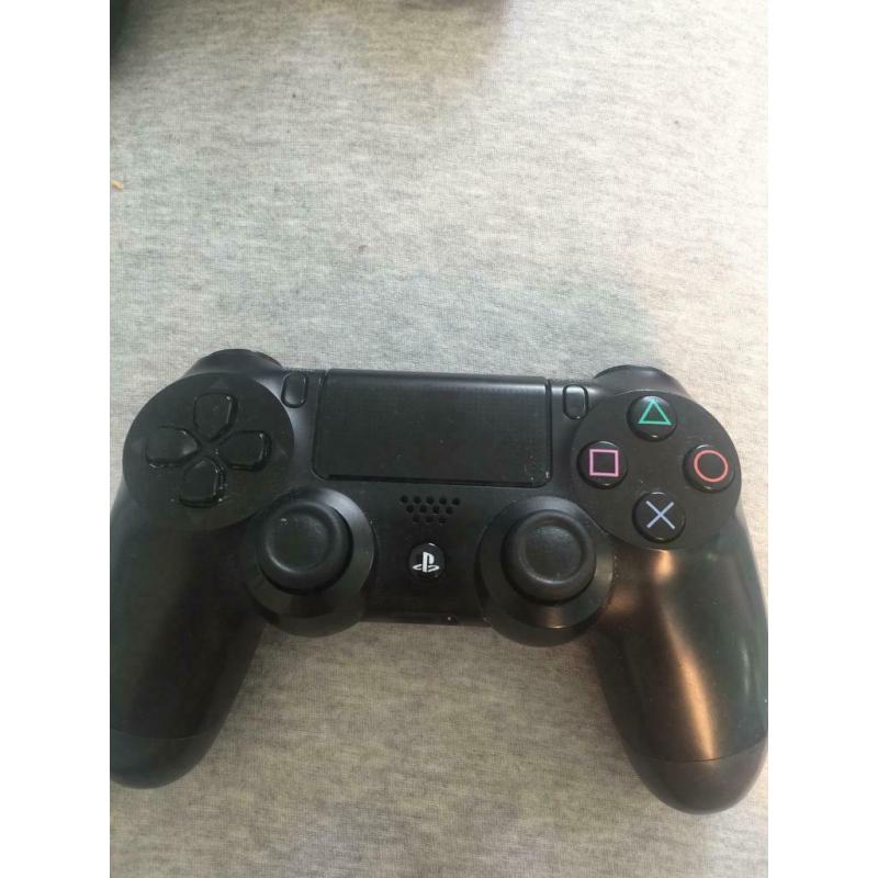 PS4 controller