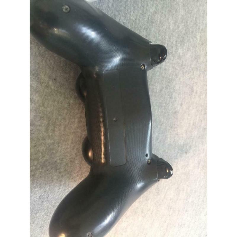 PS4 controller