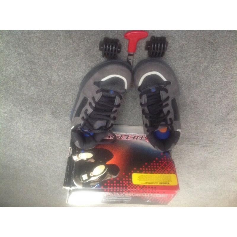 HEELYS SIZE 5