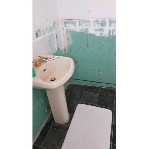 Toilet Suite