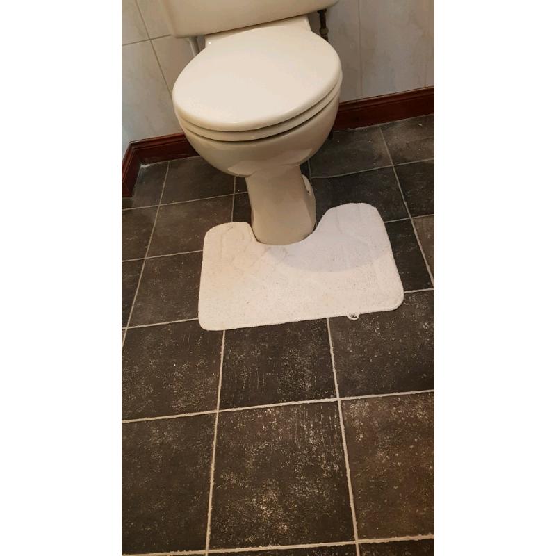 Toilet Suite