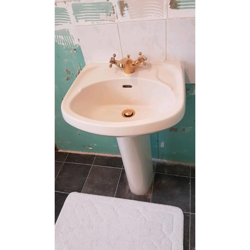 Toilet Suite