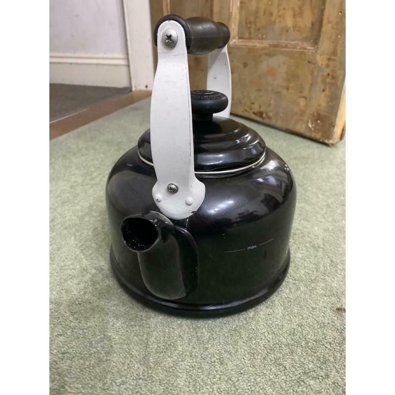 Le Creuset Stove Top Kettle
