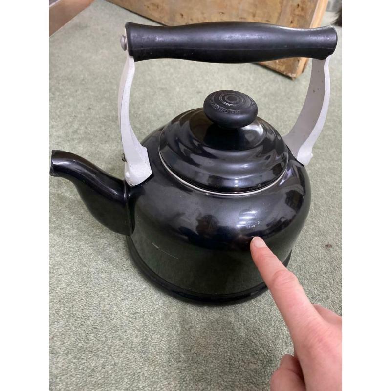 Le Creuset Stove Top Kettle