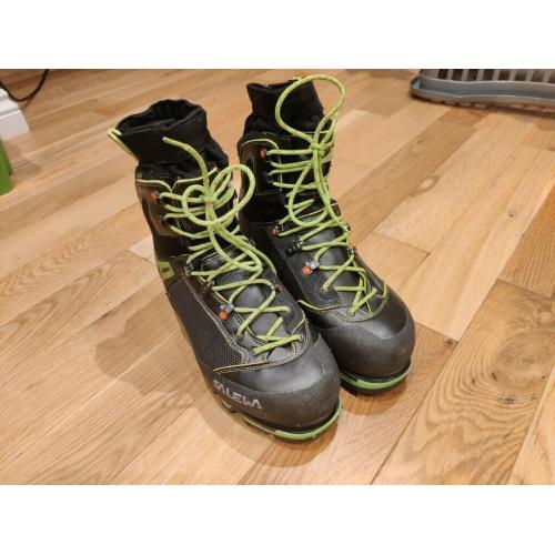 Salewa Vultur Vertical GoreTEX waterproof mountaineering B3 crampon compatible boots UK 7 EU 40.5