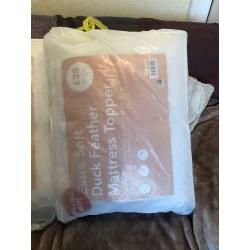 Duck Feather Mattress Topper single bed