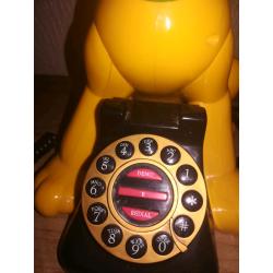 Goofy Vintage retro style phone