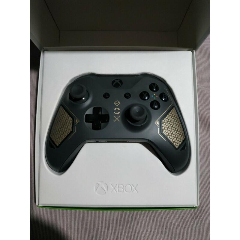 Official Xbox Wireless Controller - Recon Tech Special Edition