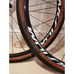 Mavic aksium wheels road or gravel
