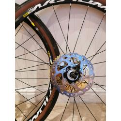 Mavic aksium wheels road or gravel