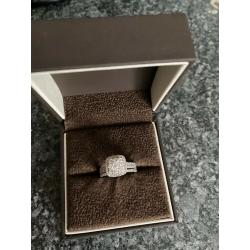 For Sale: 18ct White Gold 1ct Diamond Cushion Halo Bridal Set