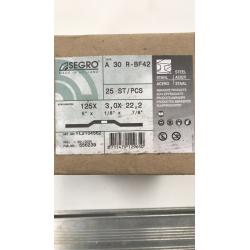 Steel and Stone cutting and grinding discs - various sizes