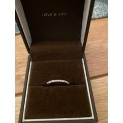 Womens 18ct White Gold Diamond Wedding Band Size O