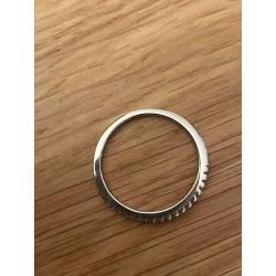 Womens 18ct White Gold Diamond Wedding Band Size O