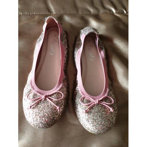 Girls Pink Sparkly flexi Pumps