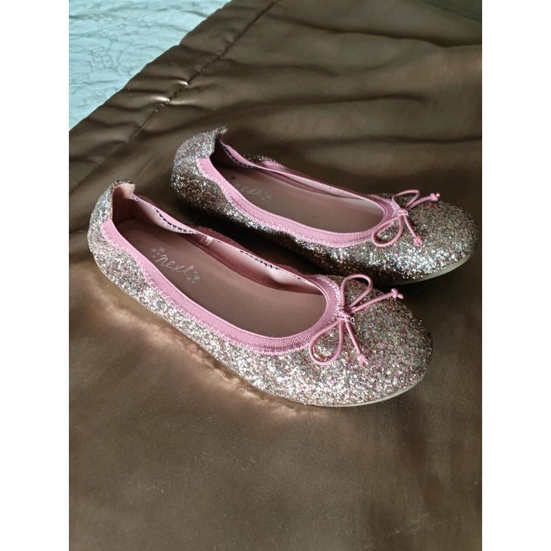 Girls Pink Sparkly flexi Pumps