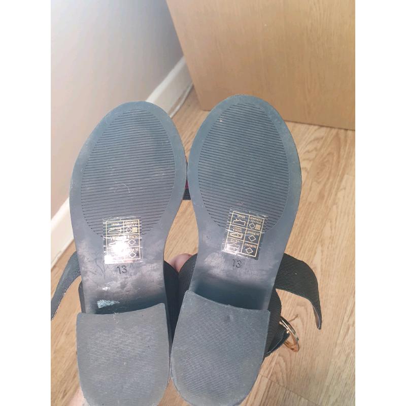 river island sandals