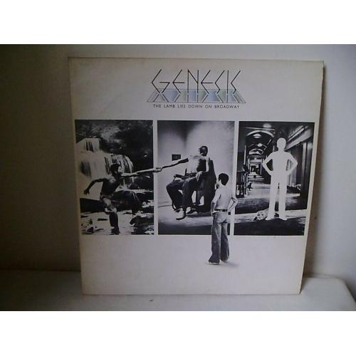 GENESIS 'LAMB LIES DOWN ON BROADWAY' 1974 VINYL DOUBLE L.P.