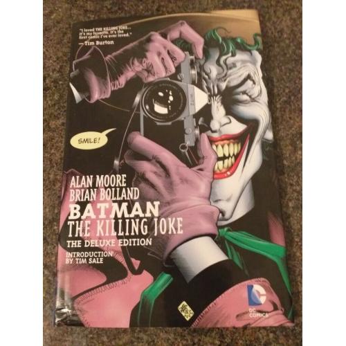 COMICS & GRAPHIC NOVELS