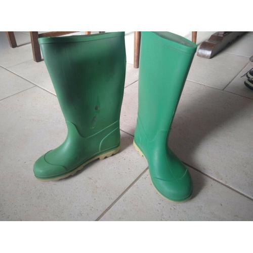 Kids wellies size UK 13 / EU 32