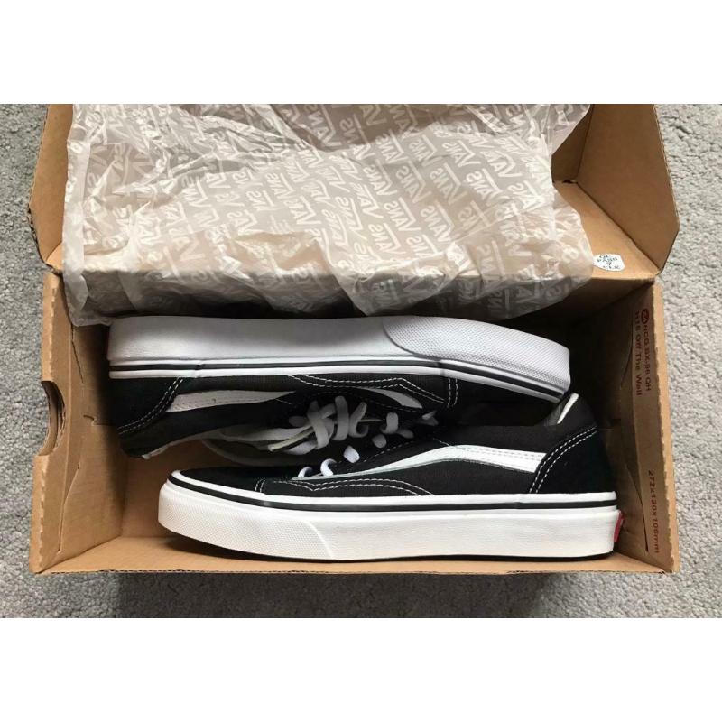 Vans Old Skool Junior size 2.5